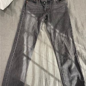 levi’s low wasted straight leg jeans